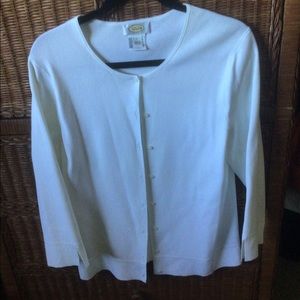 White fine knit sweater